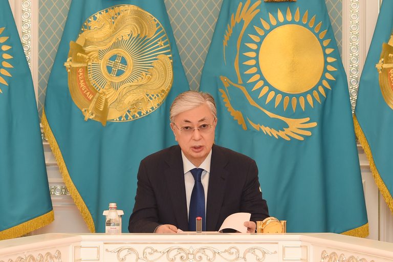 Глава государства провел совещание по вопросам информационной безопасности