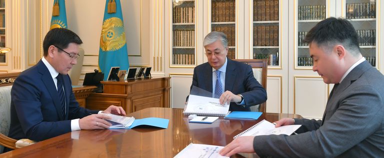 Глава государства принял министра цифрового развития, инноваций и аэрокосмической промышленности Аскара Жумагалиева