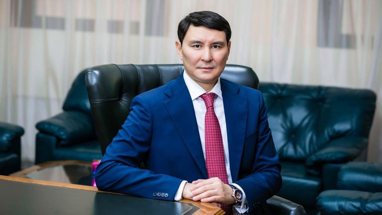 Глава государства принял министра финансов Ерулана Жамаубаева