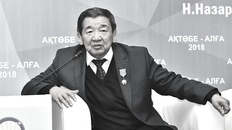 Глава государства выразил соболезнования семье прославленного борца Жаксылыка Ушкемпирова