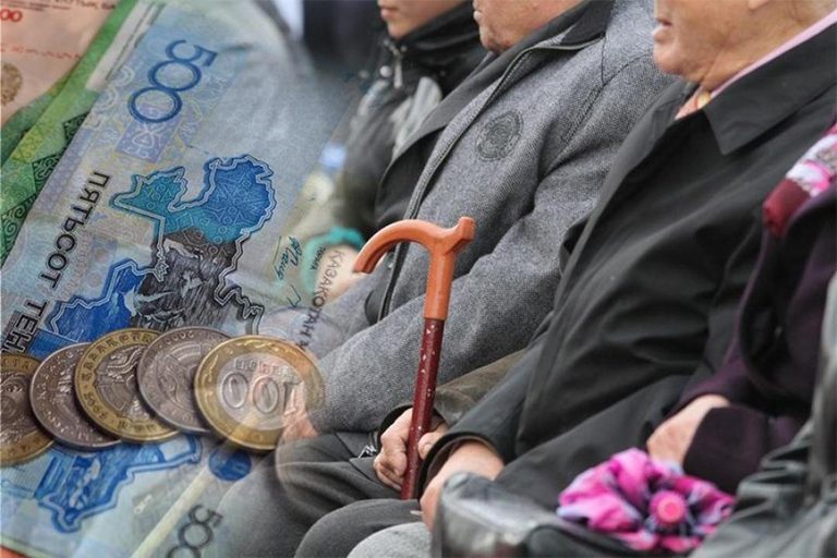 Минтруда: с начала года казахстанцам выплачено пенсий на сумму более 2,7 трлн тенге