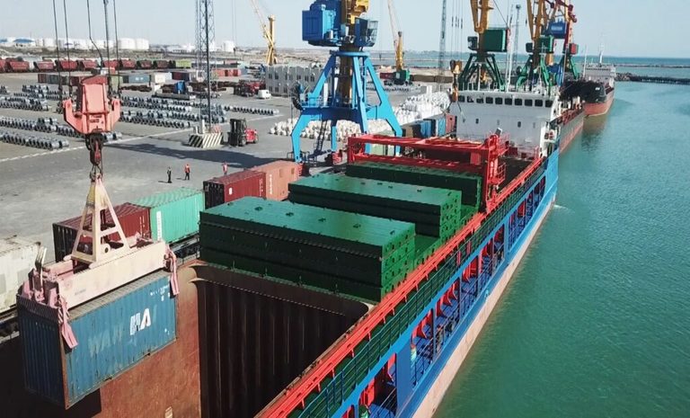 МИИР РК: Казахстан и ОАЭ подписали меморандумы в области морской инфраструктуры и воздушного сообщения