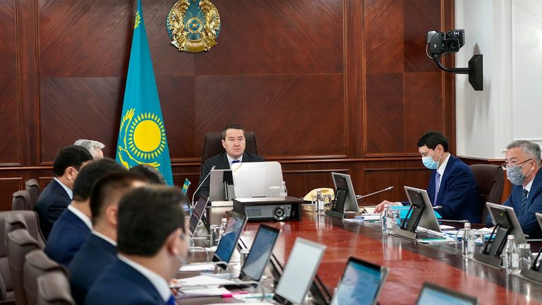 Как будет развиваться Абайская область до 2027 года: Комплексный план рассмотрен в Правительстве