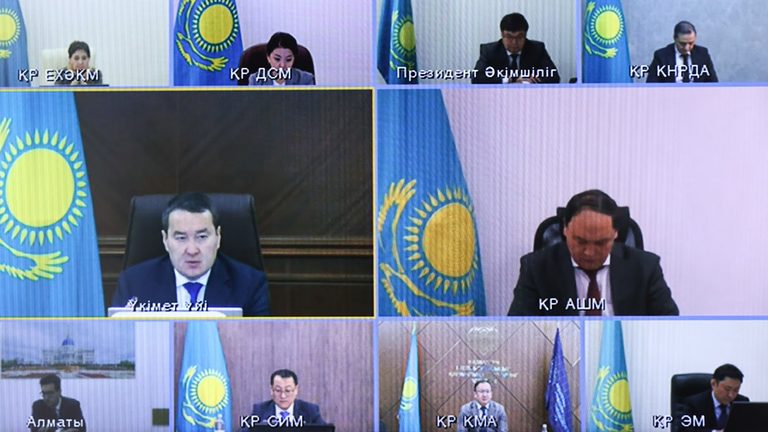 Вопросы реализации совместных с международными банками проектов обсуждены в Правительстве