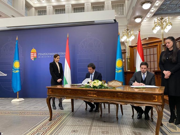 Казахстан и Венгрия подписали Меморандум о взаимопонимании по подготовке и обучению кадров в сфере мирного использования атомной энергии