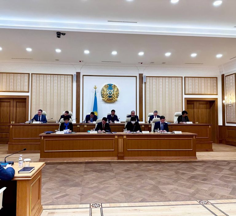 Обращения граждан приняты к конституционному производству