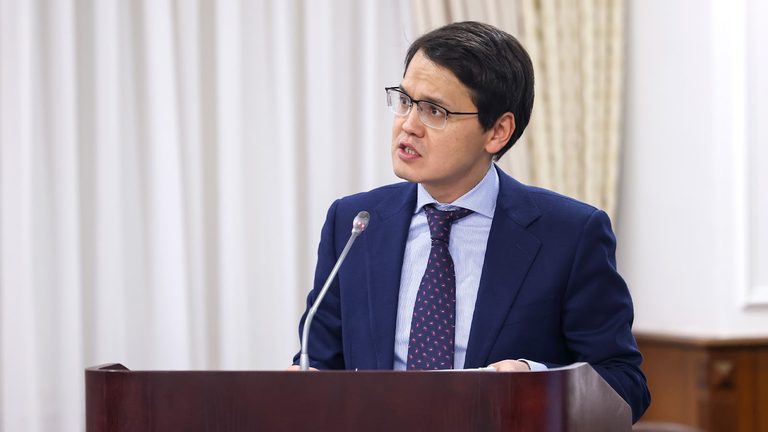 Долю «госуслуг за 5 минут» доведут до 90% в Казахстане