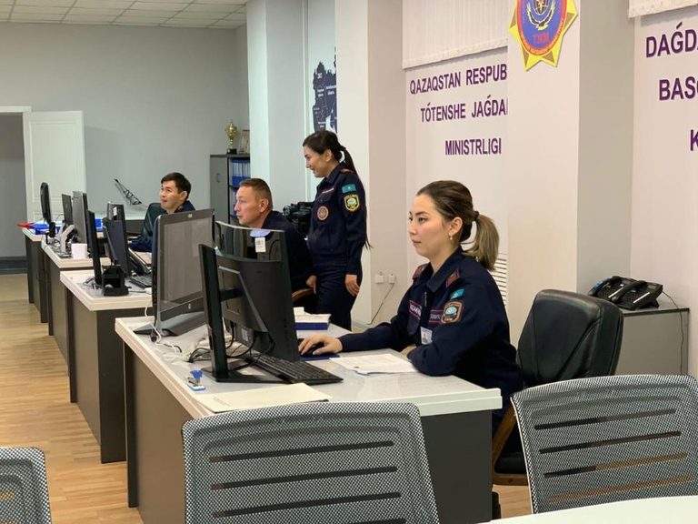 МЧС РК ежесуточно взаимодействует с дежурными службами зарубежных чрезвычайных ведомств в области предупреждения ЧС