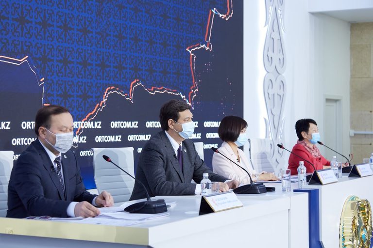 Казахстан наращивает темпы вакцинации против КВИ – Е. Киясов