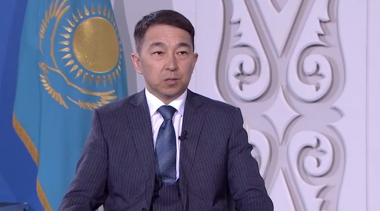 Специальное интервью о поправках в Конституцию с Бахытом Нурмухановым