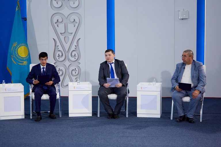 Президент страны определил особую роль общественного контроля в системе государственного управления – Д. Смагулов