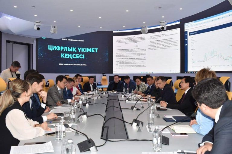 Обсуждены вопросы открытия  ІТ-технопарков в вузах страны