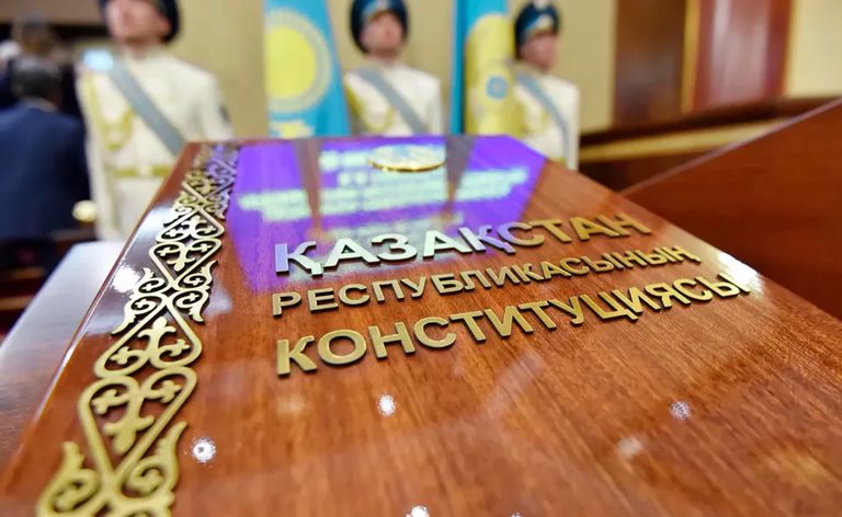 Новые фишки Второй республики. Как власти Казахстана провели инфокампанию по внесению изменений в Конституцию?