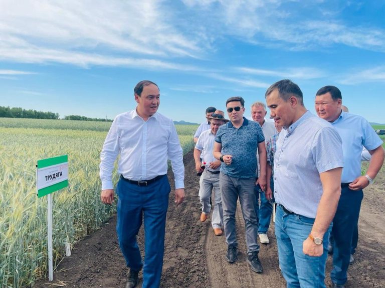 Министр сельского хозяйства посетил с рабочей поездкой ВКО