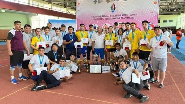 Туркестанские журналисты стали чемпионами страны в спартакиаде среди работников СМИ в Караганде