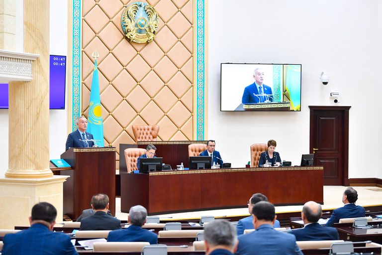 Сенат подвел итоги работы за II сессию VII созыва Парламента