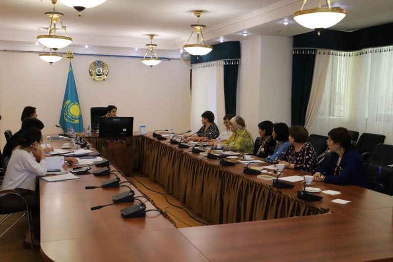 МТСЗН РК: Т. Дуйсенова провела переговоры с активистками Движения женщин за снижение пенсионного возраста