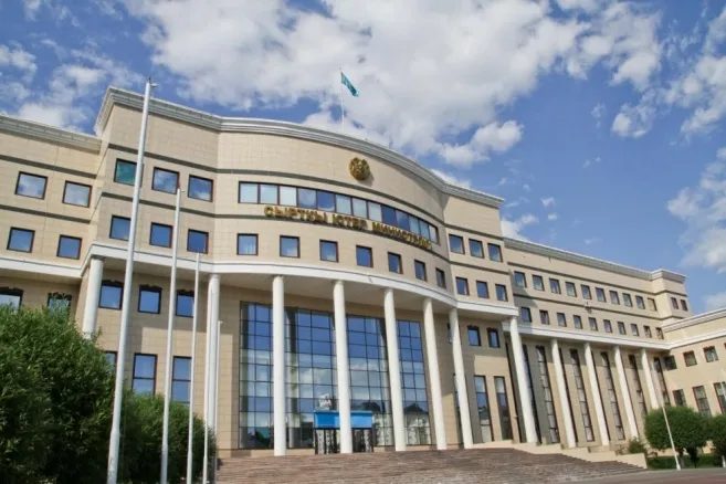 Министр иностранных дел РК принял Послов Словакии, Армении, Турции