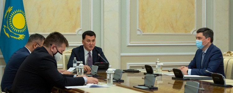 Госсоветник провел заседание Комиссии по вопросам противодействия коррупции