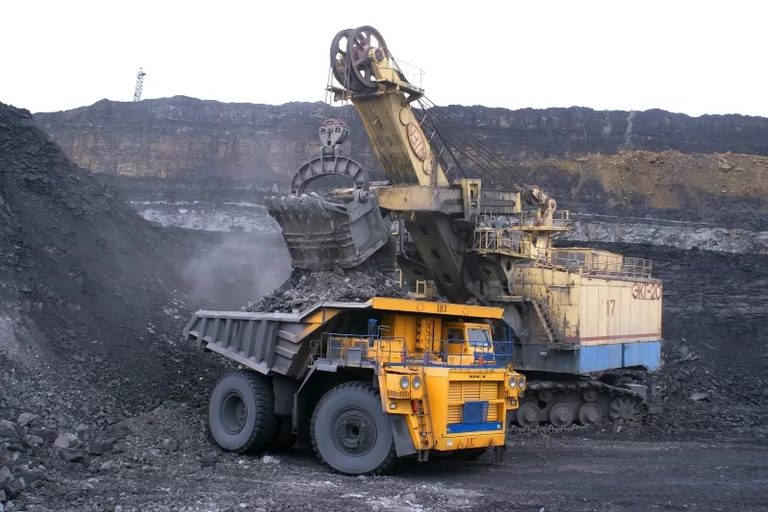 МИИР вводит временный запрет на вывоз угля из РК автомобильным транспортом