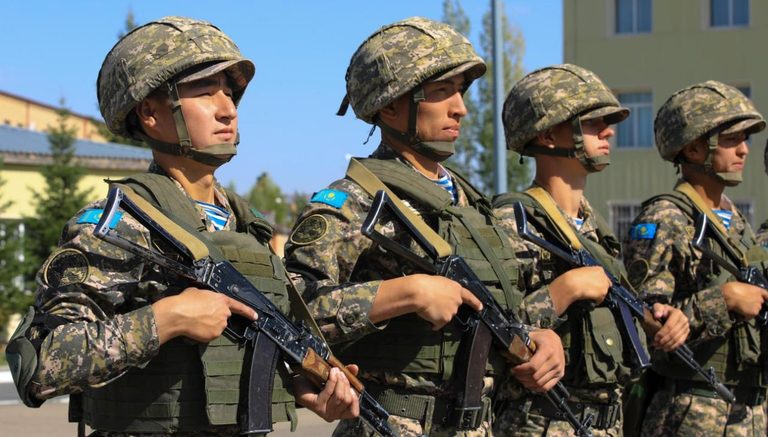 Отслужившие срочную воинскую службу смогут поступить в военные вузы без учета ЕНТ – Минобороны РК