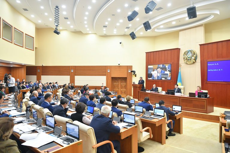 Делимитацию границы между Казахстаном и Туркменистаном на Каспии одобрил Мажилис