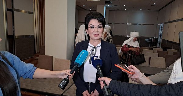 Известная правозащитница Салтанат Турсынбекова выдвинута кандидатом в Президенты Казахстана