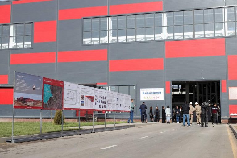 Завод по производству железобетонных изделий открыли в Акмолинской области