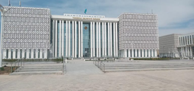 Итальянских бизнес-гигантов пригласили открывать текстильные и швейные фабрики в Туркестане