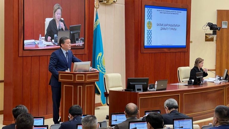 «К 2030 году планируется выращивать 270 тысяч тонн рыбы в год» - министр экологии