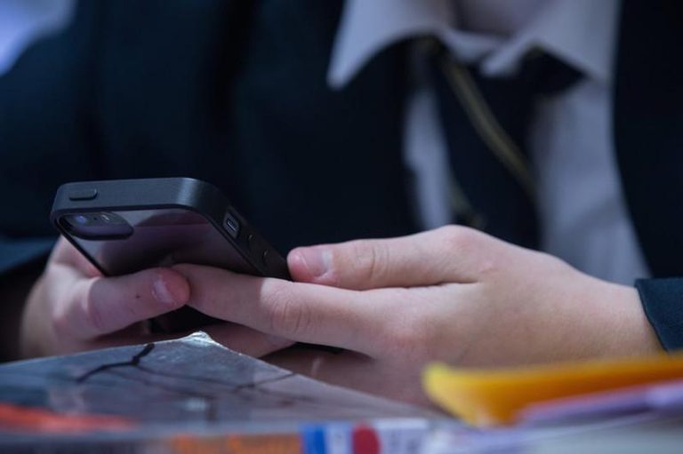 Тelegram-чат «Педагогті қорғау» набирает популярность: за 10 дней подписались более 25 тысяч человек