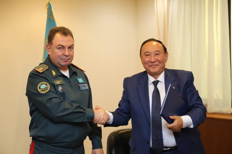МЧС подписало Меморандум о взаимном сотрудничестве с Обществом Красного Полумесяца