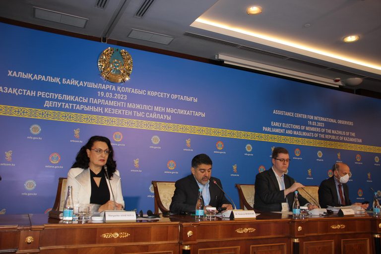 Казахстан начал закладывать фундамент политического плюрализма