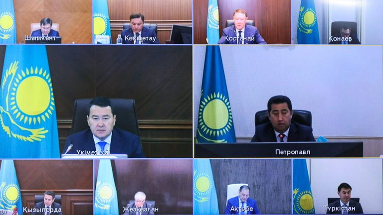 Предварительные итоги проведения весенне-полевых работ рассмотрены на заседании Правительства