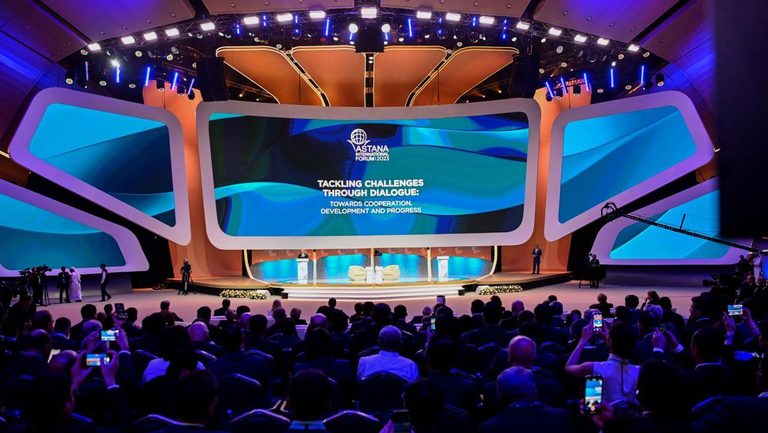 «Новый Казахстан: управляя степью во время глобальной бури»