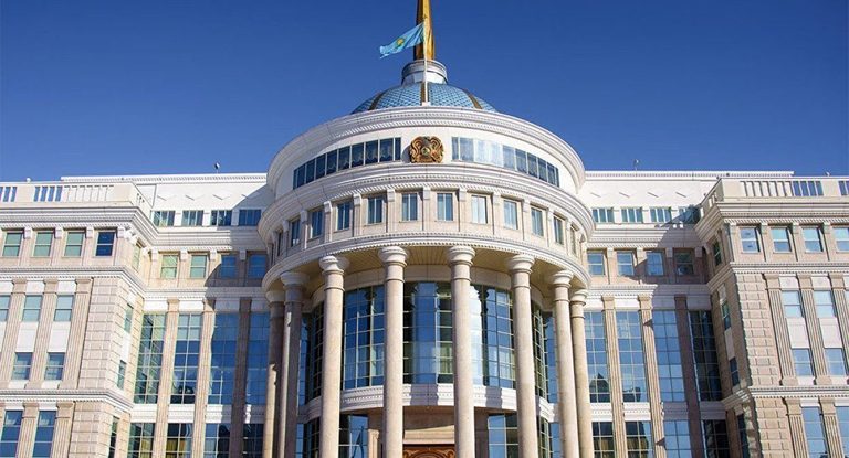 Глава государства принял министра экологии и природных ресурсов Алибека Куантырова
