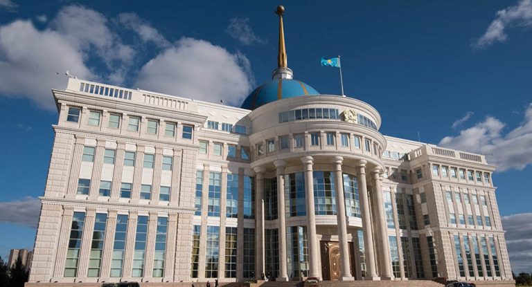Мемлекет басшысы Түрікменстан басшыларын Тәуелсіздік күнімен құттықтады